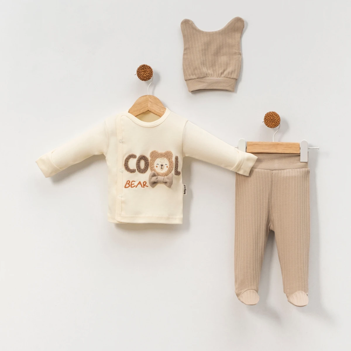 Almini Süzeneli Cool Bear Nakışlı Kendinden Eldivenli Yenidoğan  Bebek 3lü Zıbın Takımı 